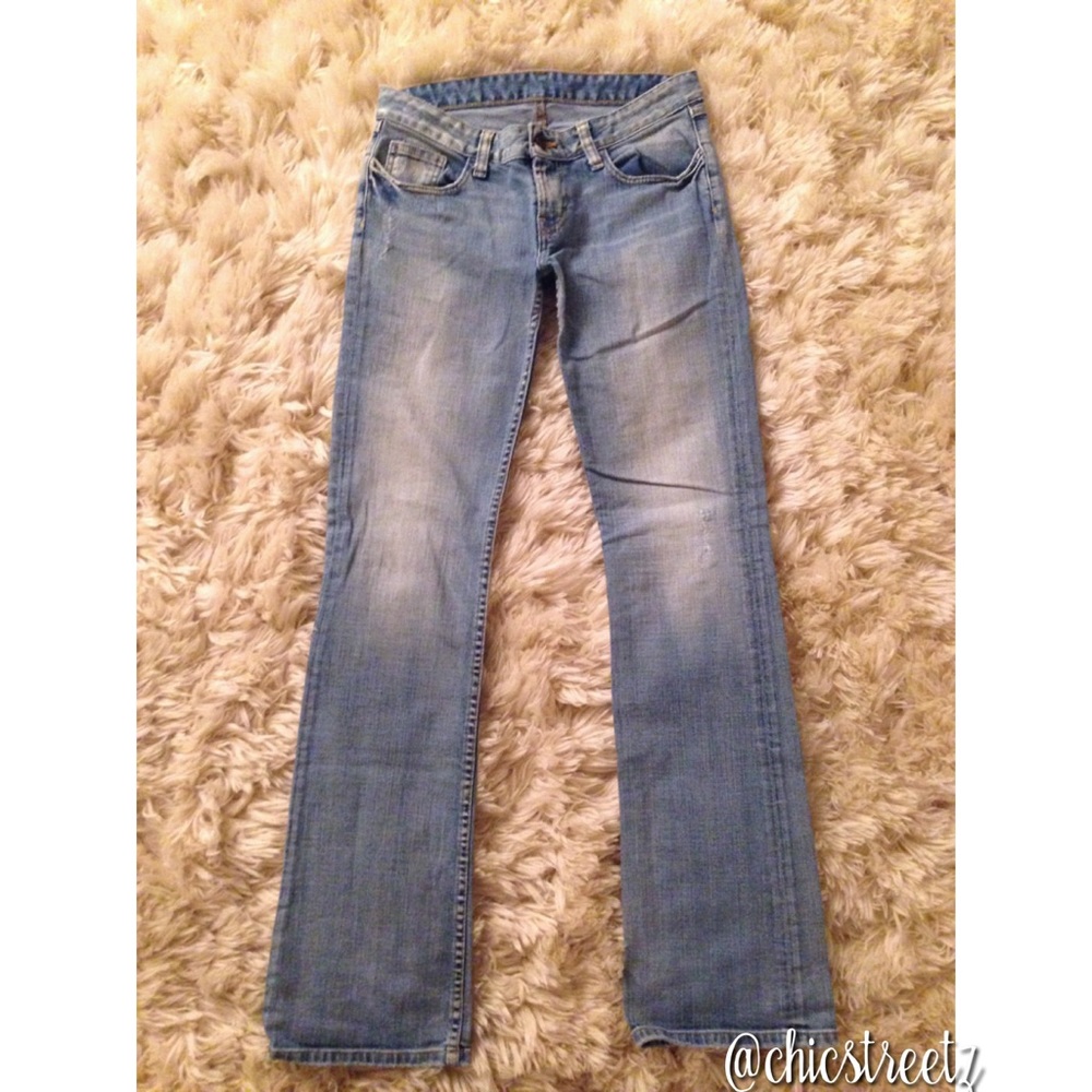 BKE Sample Light Blue Distressed Jeans 28